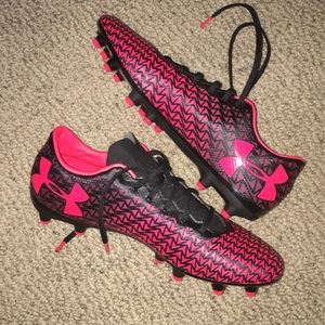 NEVER WORN UNDER ARMOUR SOCCER CLEATS